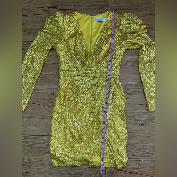 Ieena By Mac Duggal
Style No. 26944 Evening Yellow/Gold Mini Dress Size 4 - Picture 10 of 11